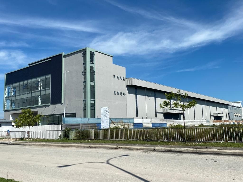 Inzi Automotive factory and office